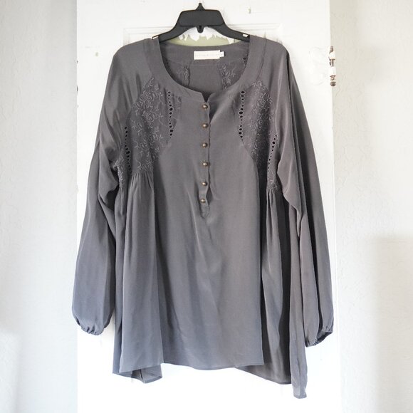 Johnny Was Tops - Johnny Was - 4 Love and Liberty Grey Blouse Size Large
